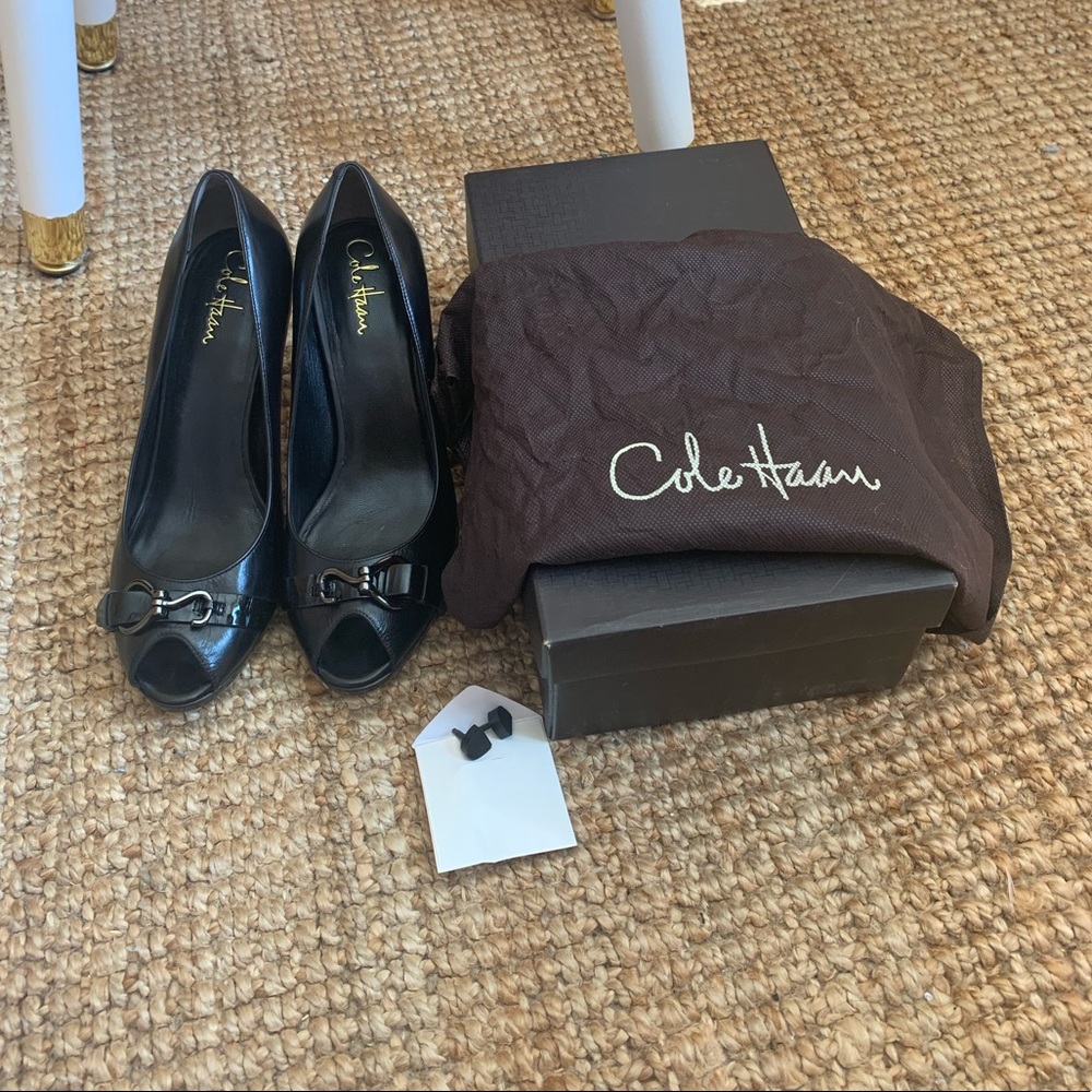 Barely worn, Cole Han peep toe pumps